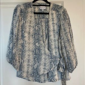 Blue & White Snake Print blouse